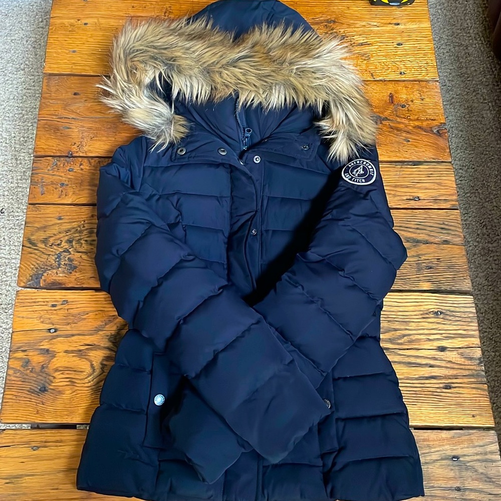 WOMENS Abercrombie n Fitch down winter coat. XS. New without tag.